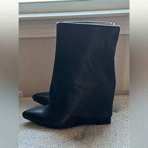 Women’s Rue Boot Target size 6